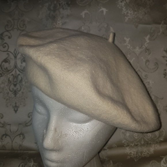 2 X 4 Beret Basquet 00 Wool Rn 58584 De 